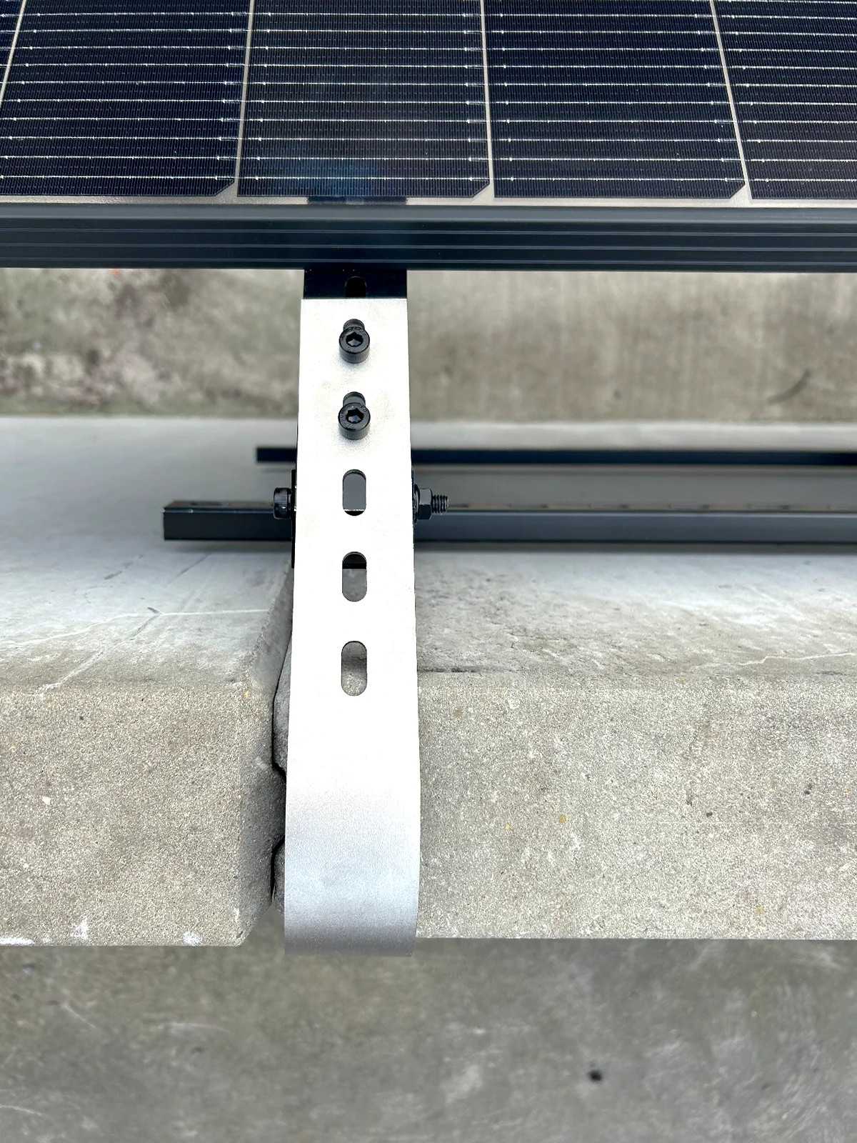 Balcony solar panel kit - plug-in connection