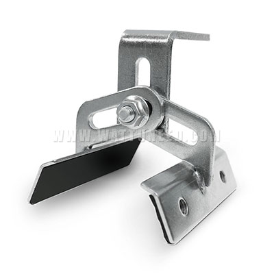 Panel fastening hook for trapezoidal sheet metal